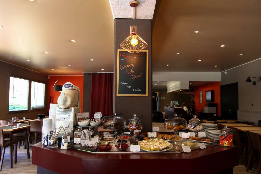 Kyriad Rouen Nord - Mont Saint Aignan Restoran fotoğraf