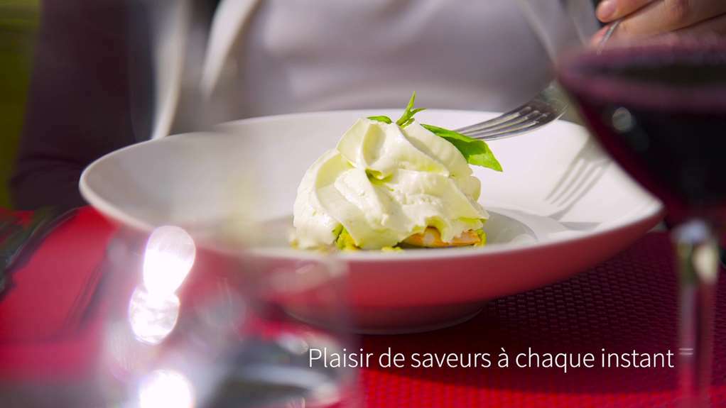 Kyriad Rouen Nord - Mont Saint Aignan Restoran fotoğraf